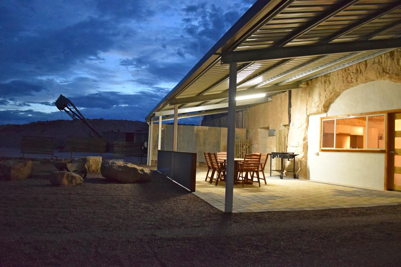 Dug Out B&B Coober Pedy Exteriér fotografie