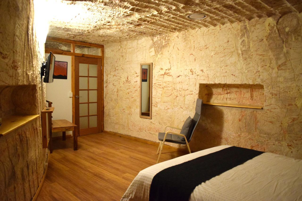 Dug Out B&B Coober Pedy Exteriér fotografie