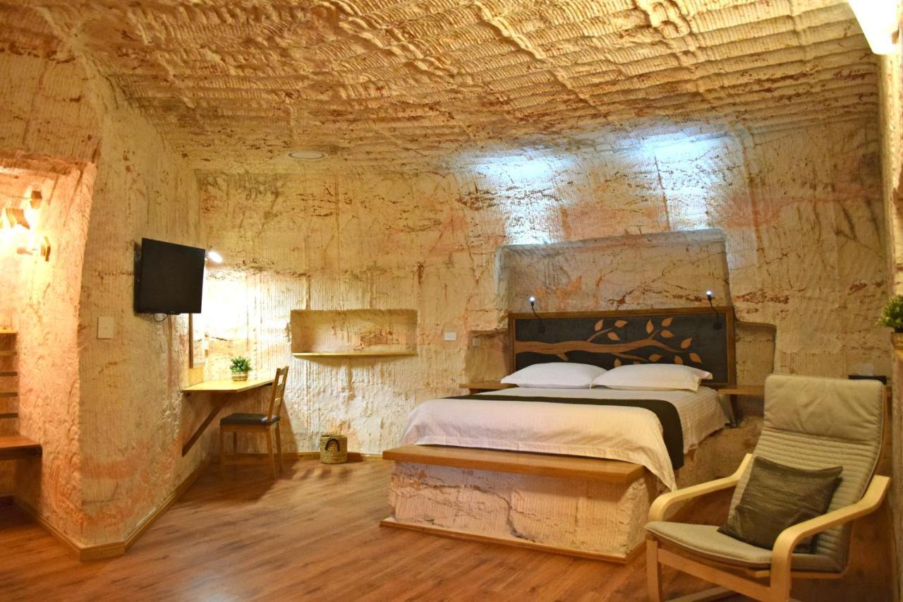 Dug Out B&B Coober Pedy Exteriér fotografie